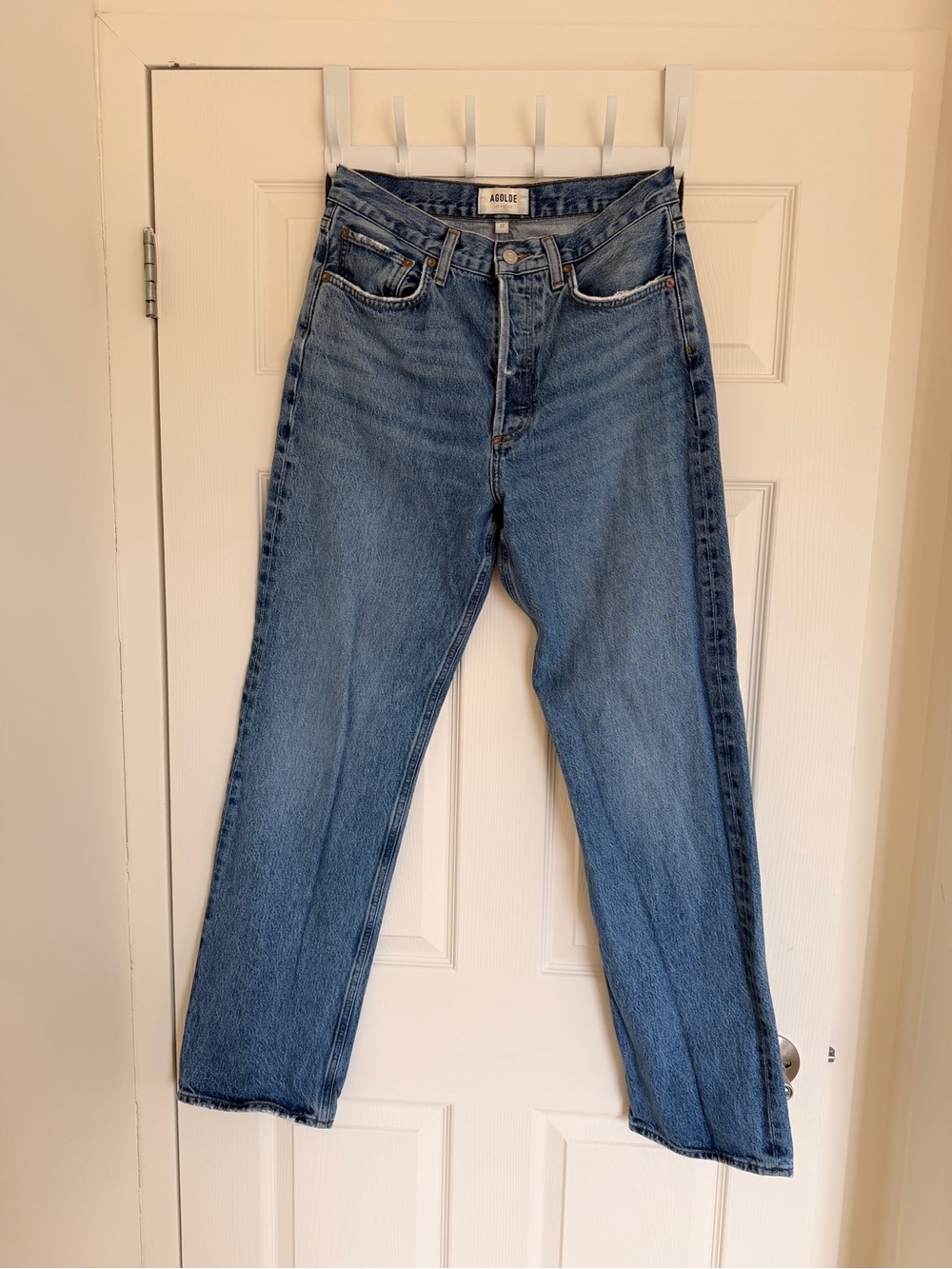 Agolde Kelly High-Rise Straight Jeans in Light Blue Denim